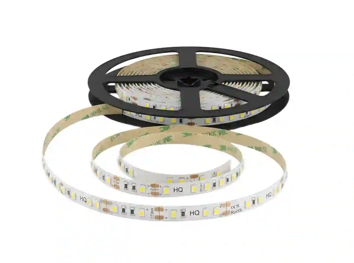 LED pásek HQ 24V 9,6W/m teplá bílá 3000K CRI 82 na kotouči 5 metrů s čipy 2835 SMD IP20